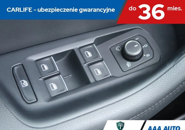 Volkswagen Passat cena 58000 przebieg: 230421, rok produkcji 2015 z Świnoujście małe 191